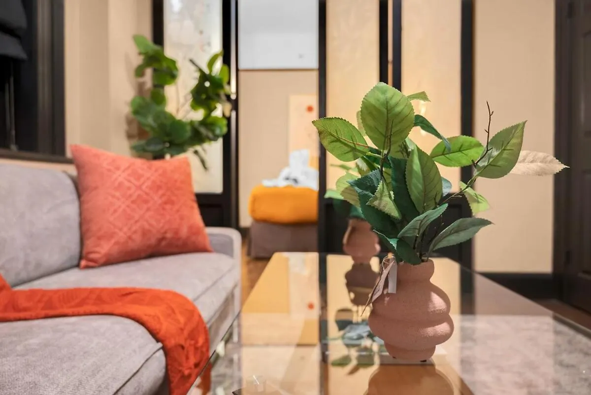 아파트 Stunning Condo In Heart Of New York With Gym & More