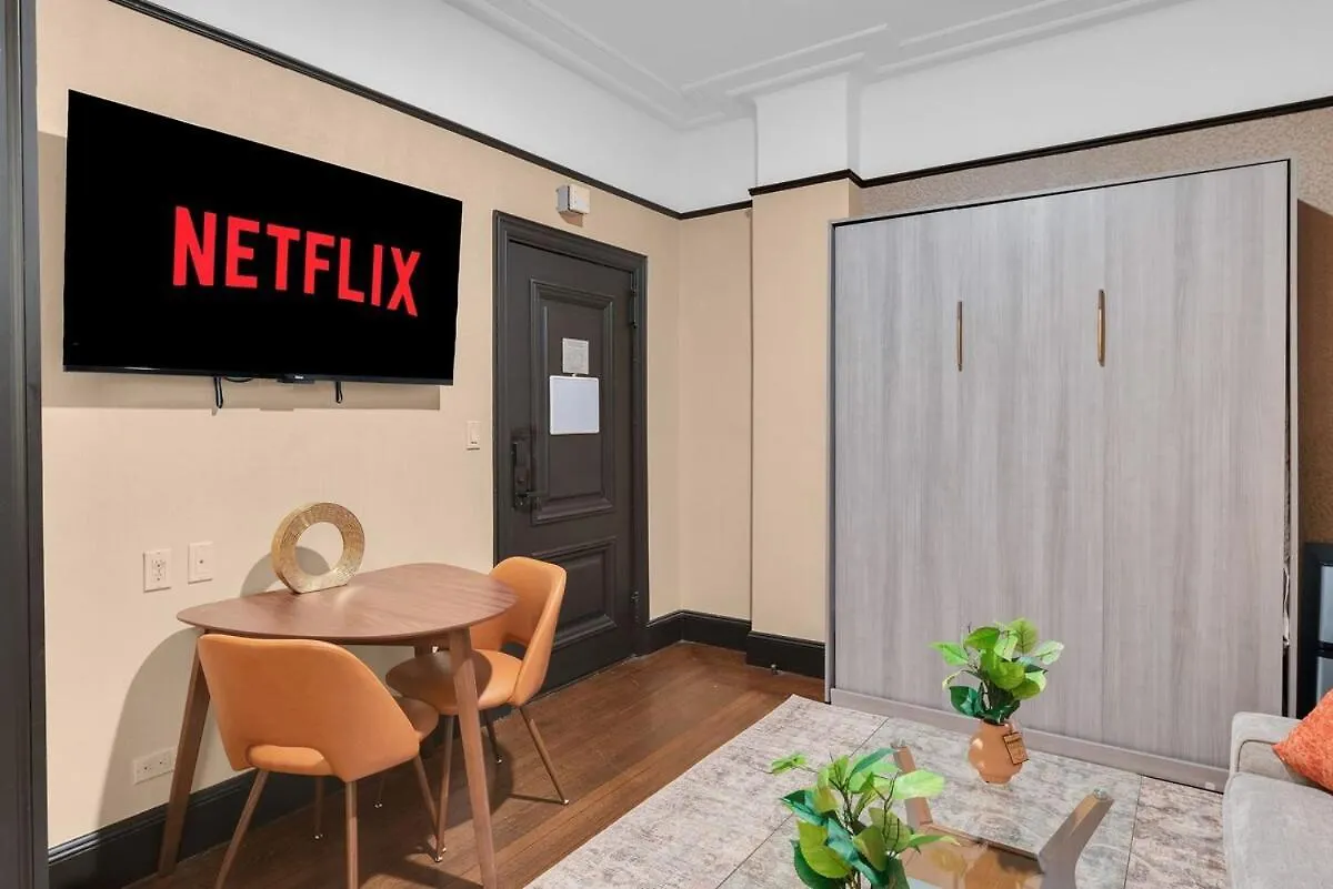 아파트 Stunning Condo In Heart Of New York With Gym & More