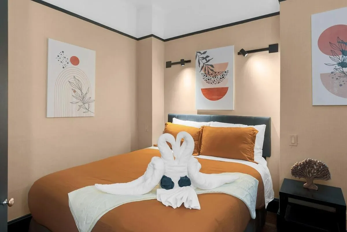 Stunning Condo In Heart Of New York With Gym & More 아파트