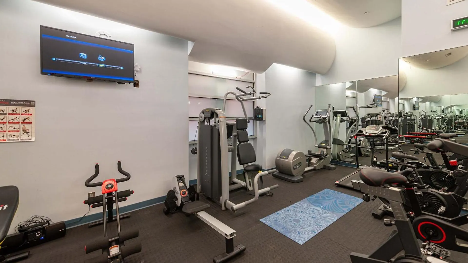 Stunning Condo In Heart Of New York With Gym & More 아파트